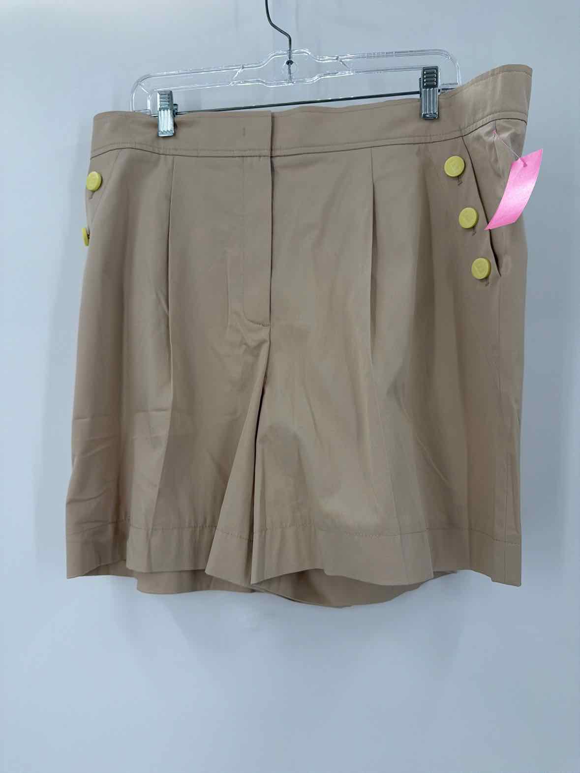 Pre-Owned Escada Tan Size 46 Bermuda Basic Shorts | True Fashionistas.
