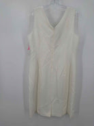 Pre-Owned Anne Klein White Size 16 Short Sleeveless Dress | True Fashionistas.