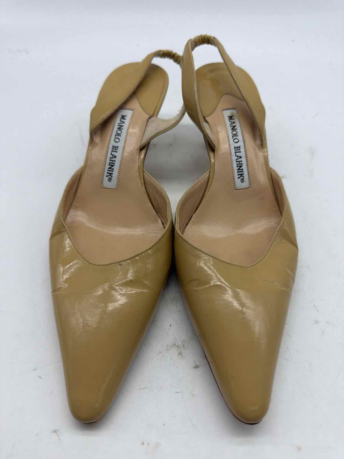 Pre-Owned Manolo Blahnik Tan Size 7.5 Slingback Heels | True Fashionistas.