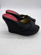 Pre-Owned Christian Louboutin Black Size 6 Wedge Heels | True Fashionistas.