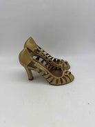 Pre-Owned Manolo Blahnik Gold Size 37 Peep Toe Heels | True Fashionistas.