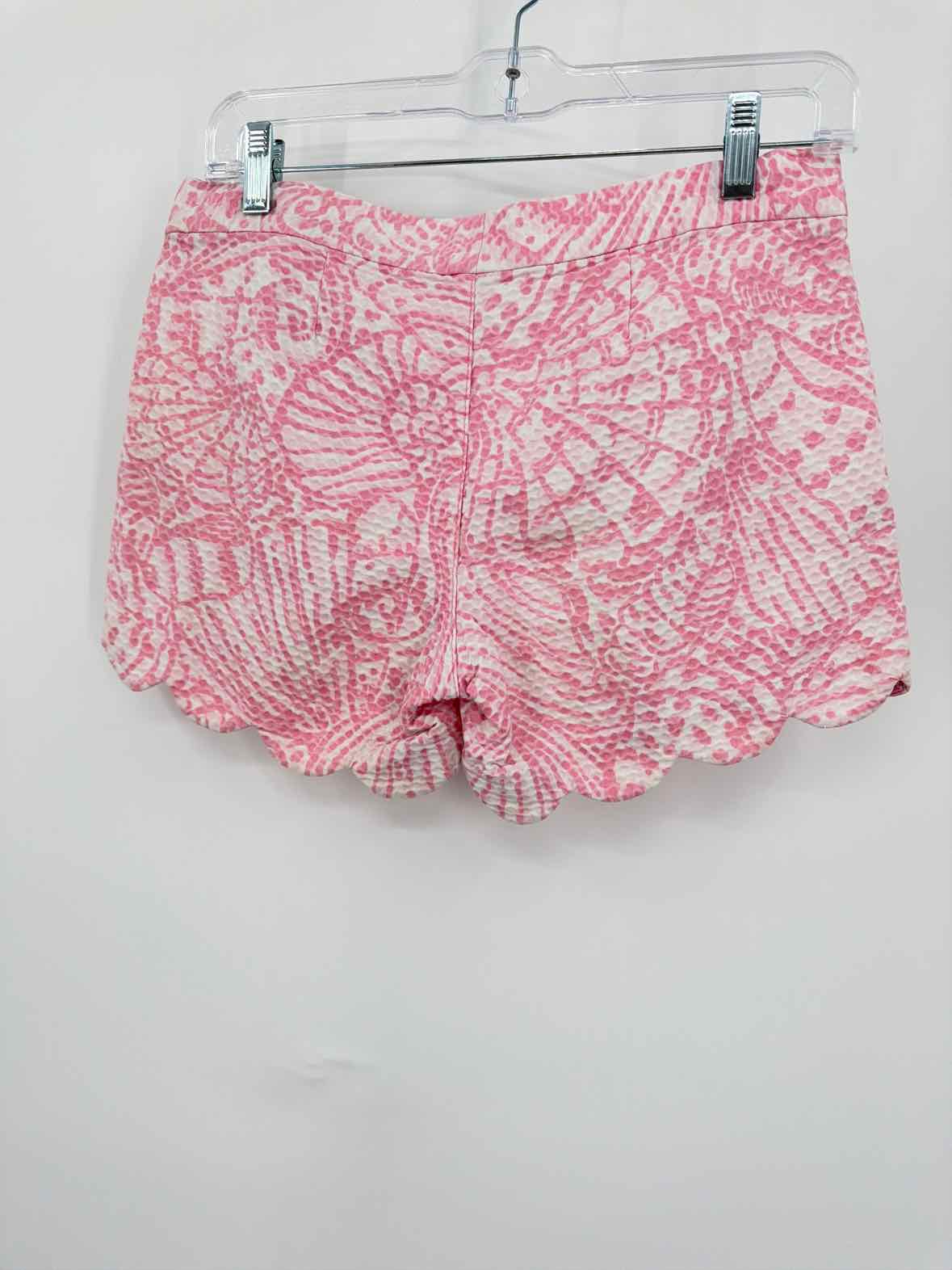 Pre-Owned Lilly Pulitzer Pink Size 0 Buttercup Printed Shorts | True Fashionistas.