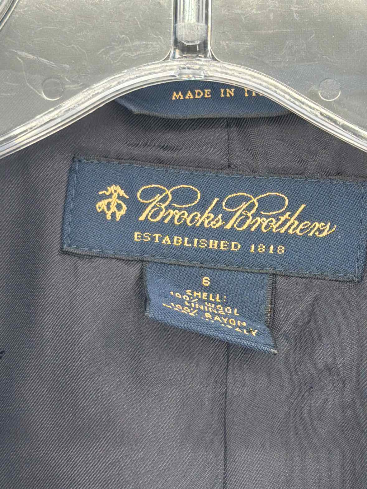 Pre-Owned Brooks Brothers Navy Size 6 Blazer | True Fashionistas.