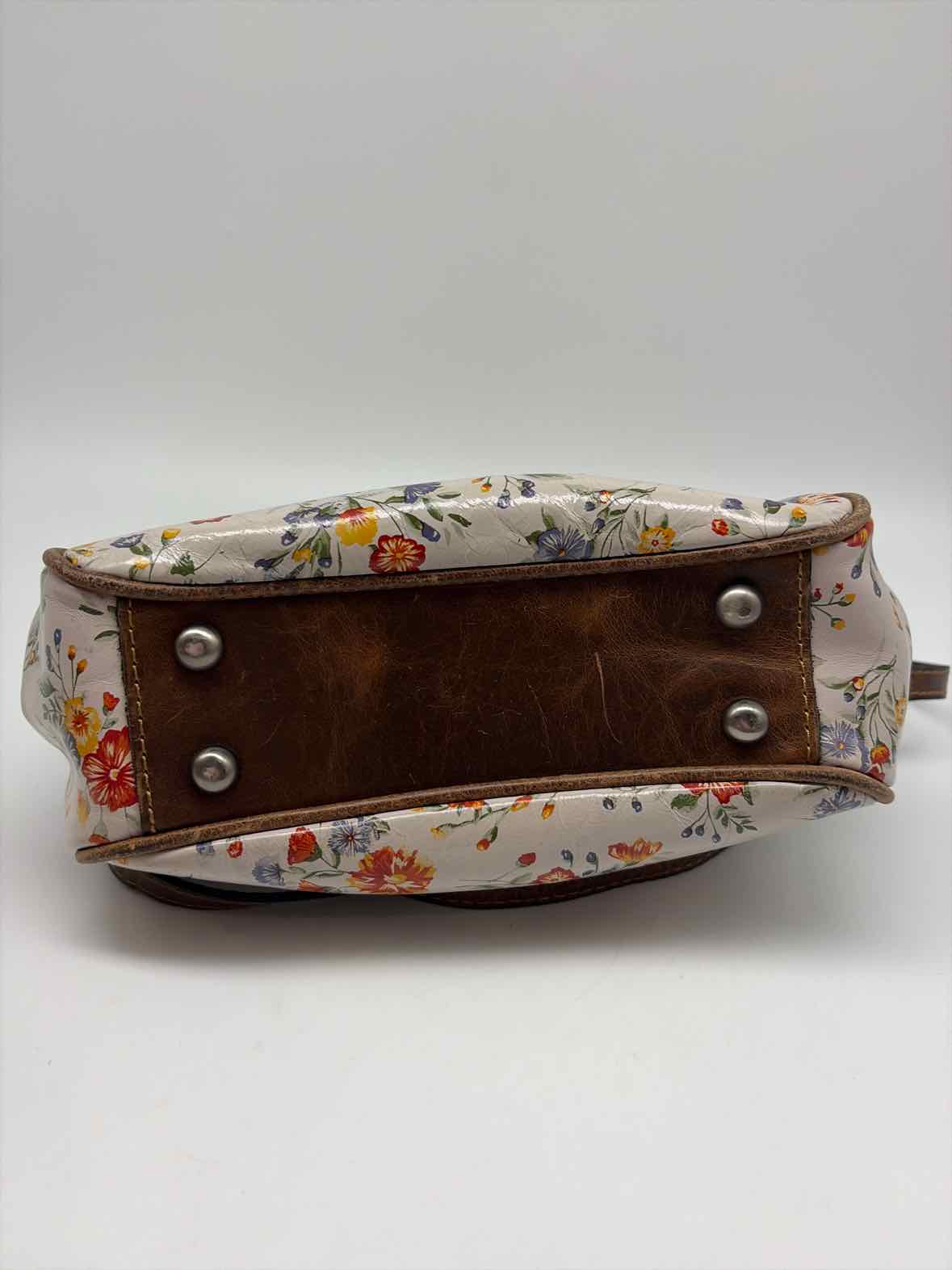 Pre-Owned Patricia Nash Ivory Floral Crossbody Crossbody | True Fashionistas.
