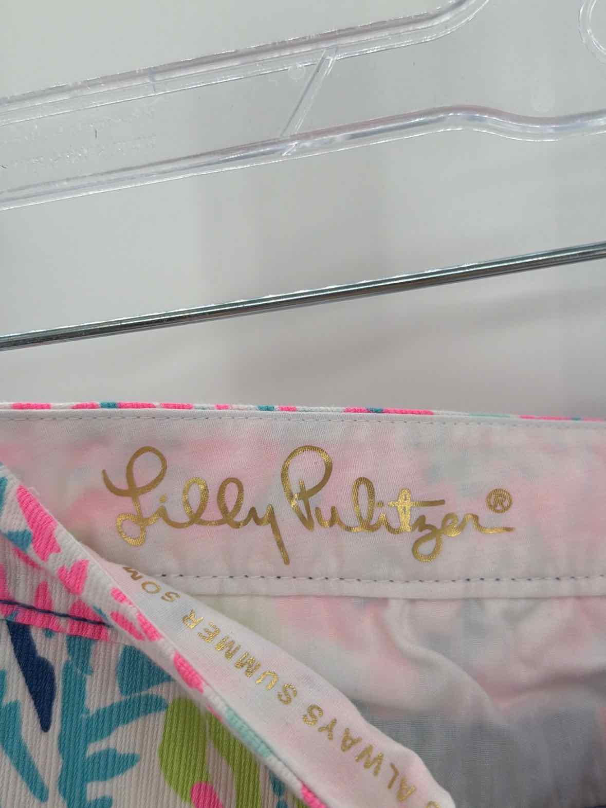 Pre-Owned Lilly Pulitzer Blue Size 00 Buttercup Printed Shorts | True Fashionistas.