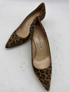 Pre-Owned Manolo Blahnik Brown Size 5 Leopard Pump Heels | True Fashionistas.