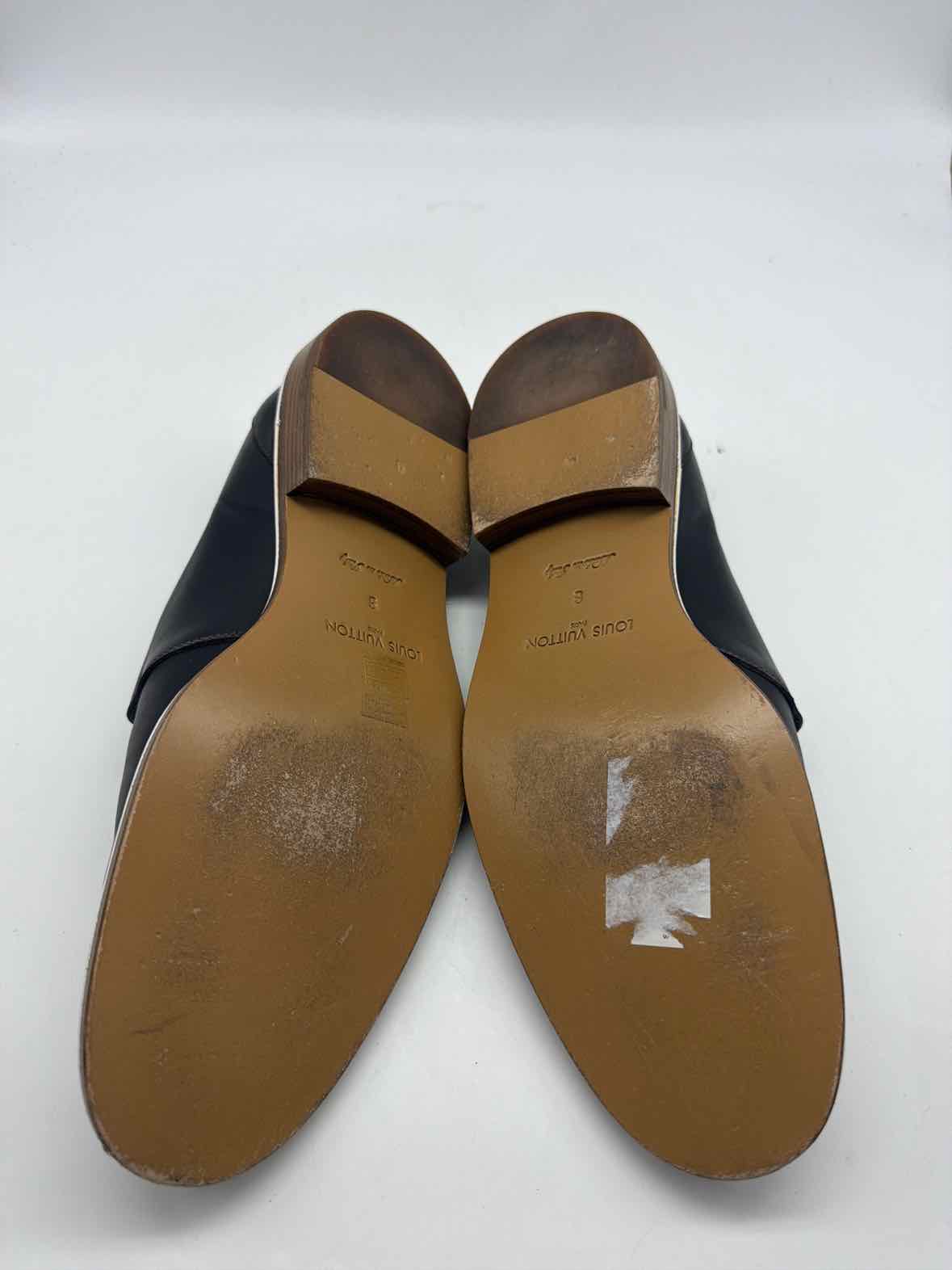 Pre-Owned Louis Vuitton Brown 8 Loafer Men's Loafers | True Fashionistas.