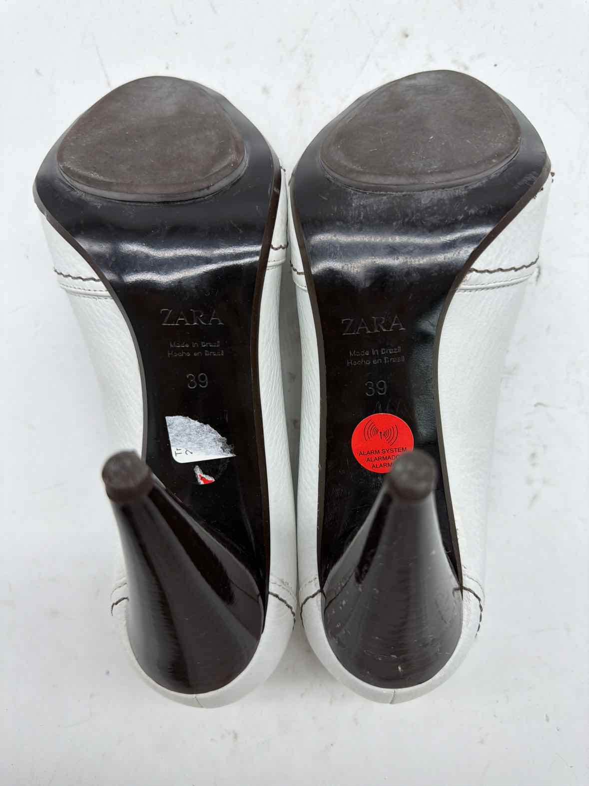 Pre-Owned Zara White Size 9 Peep Toe Heels | True Fashionistas.