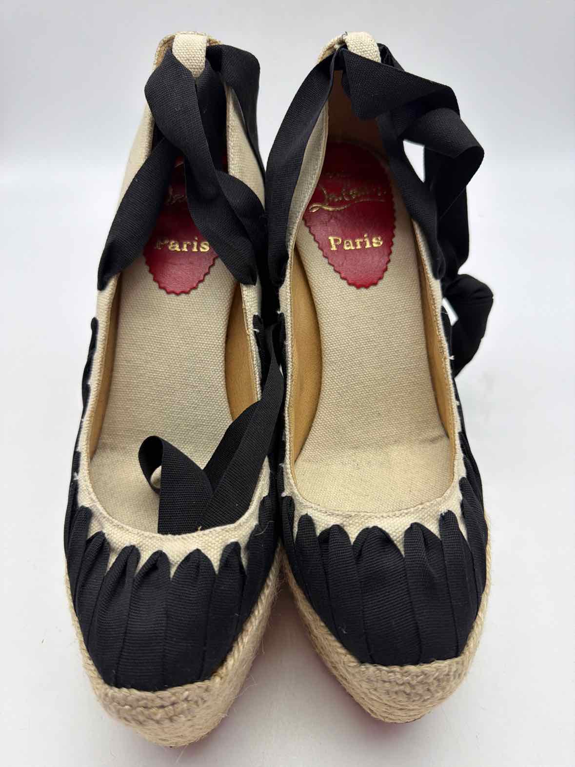 Pre-Owned Christian Louboutin Ivory Size 37 Wedge Heels | True Fashionistas.