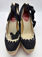Pre-Owned Christian Louboutin Ivory Size 37 Wedge Heels | True Fashionistas.