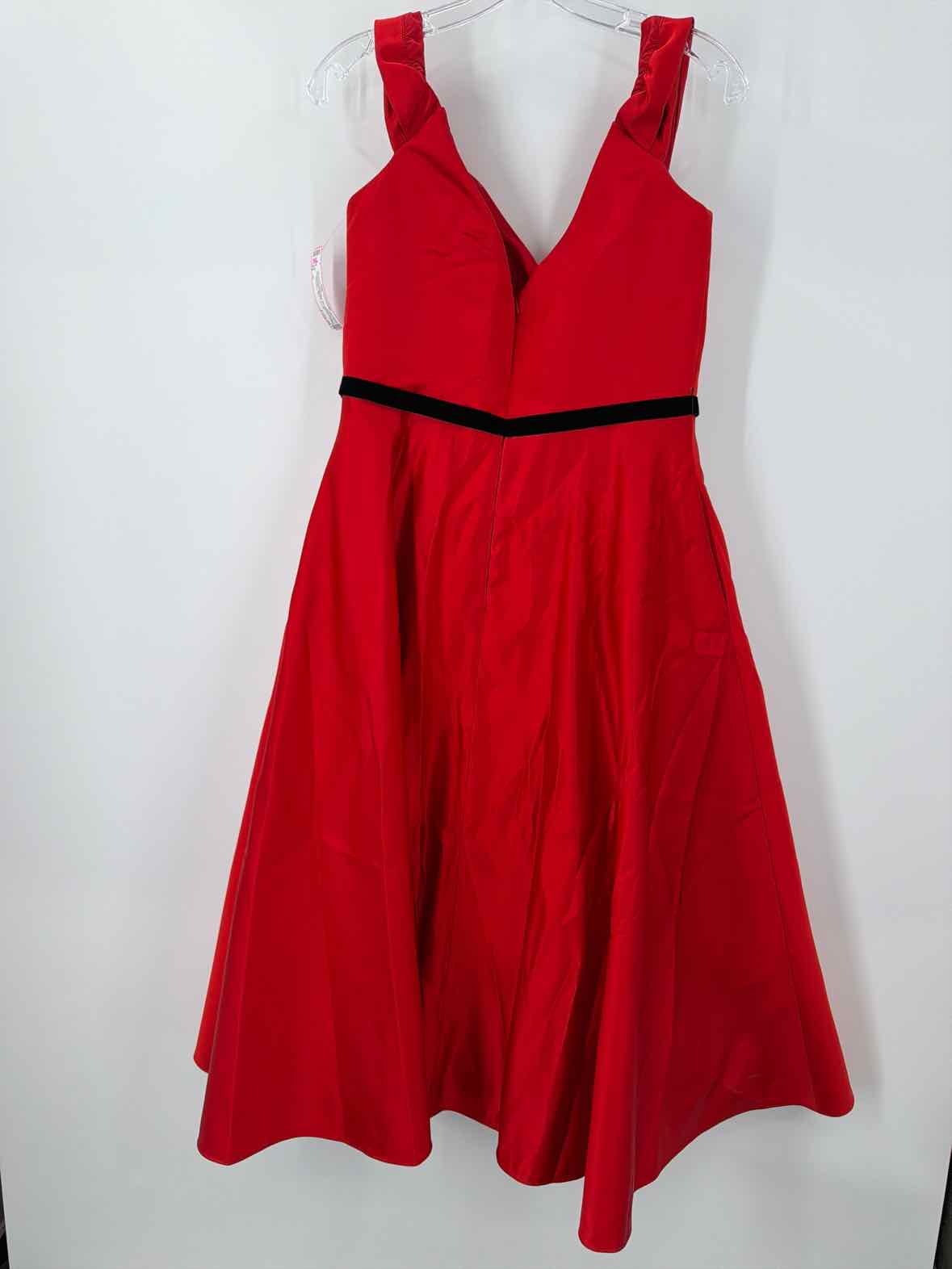 Pre-Owned Marchesa Notte Red Size 10 Cocktail Short Sleeveless Dress | True Fashionistas.