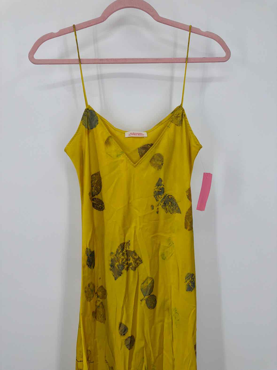 Pre-Owned Alejandra Alonso Rojas Yellow Size Large Long Sleeveless Dress | True Fashionistas.