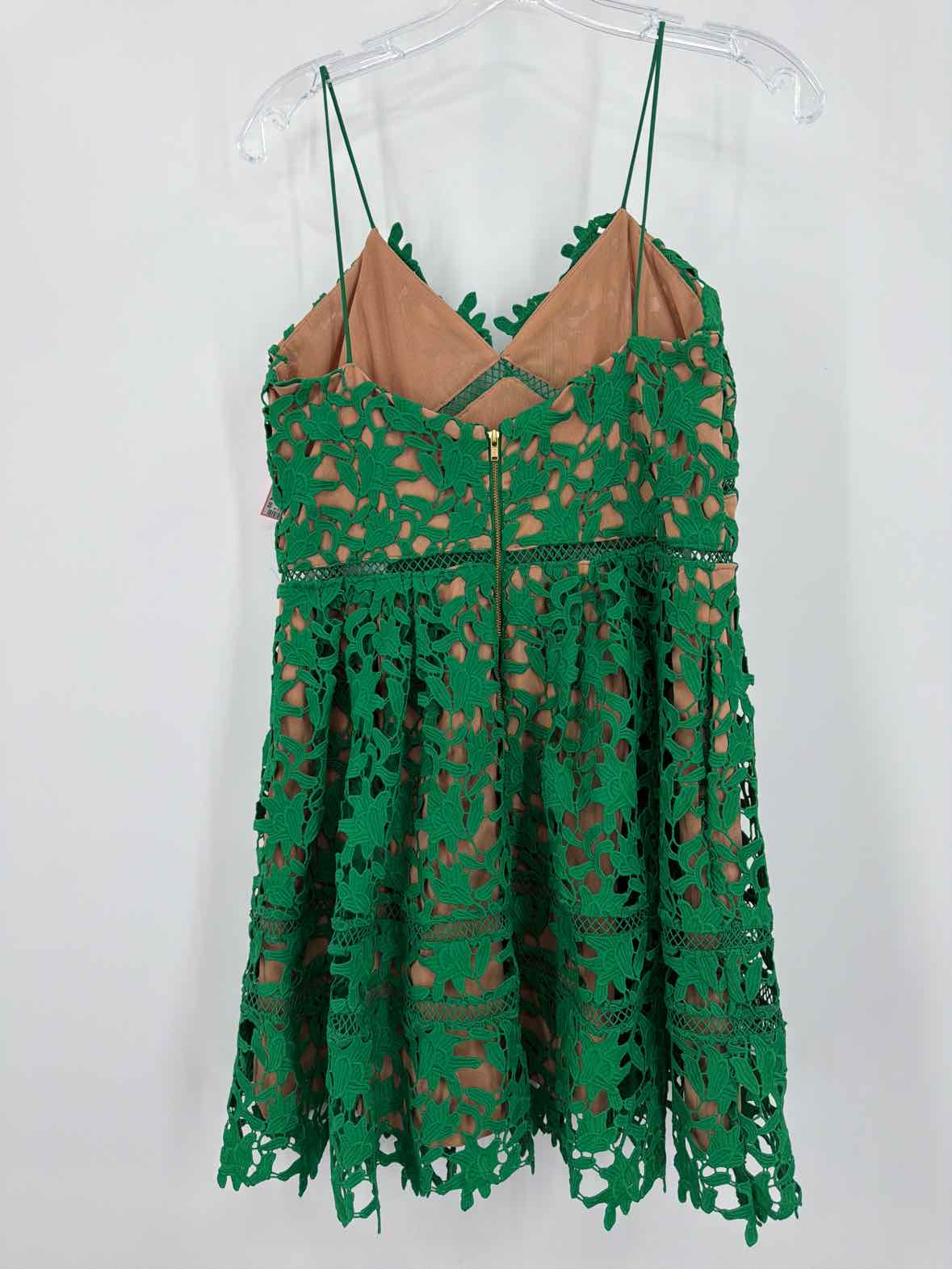 Pre-Owned Self Portrait Green Size 8 Lace Cocktail Short Sleeveless Dress | True Fashionistas.
