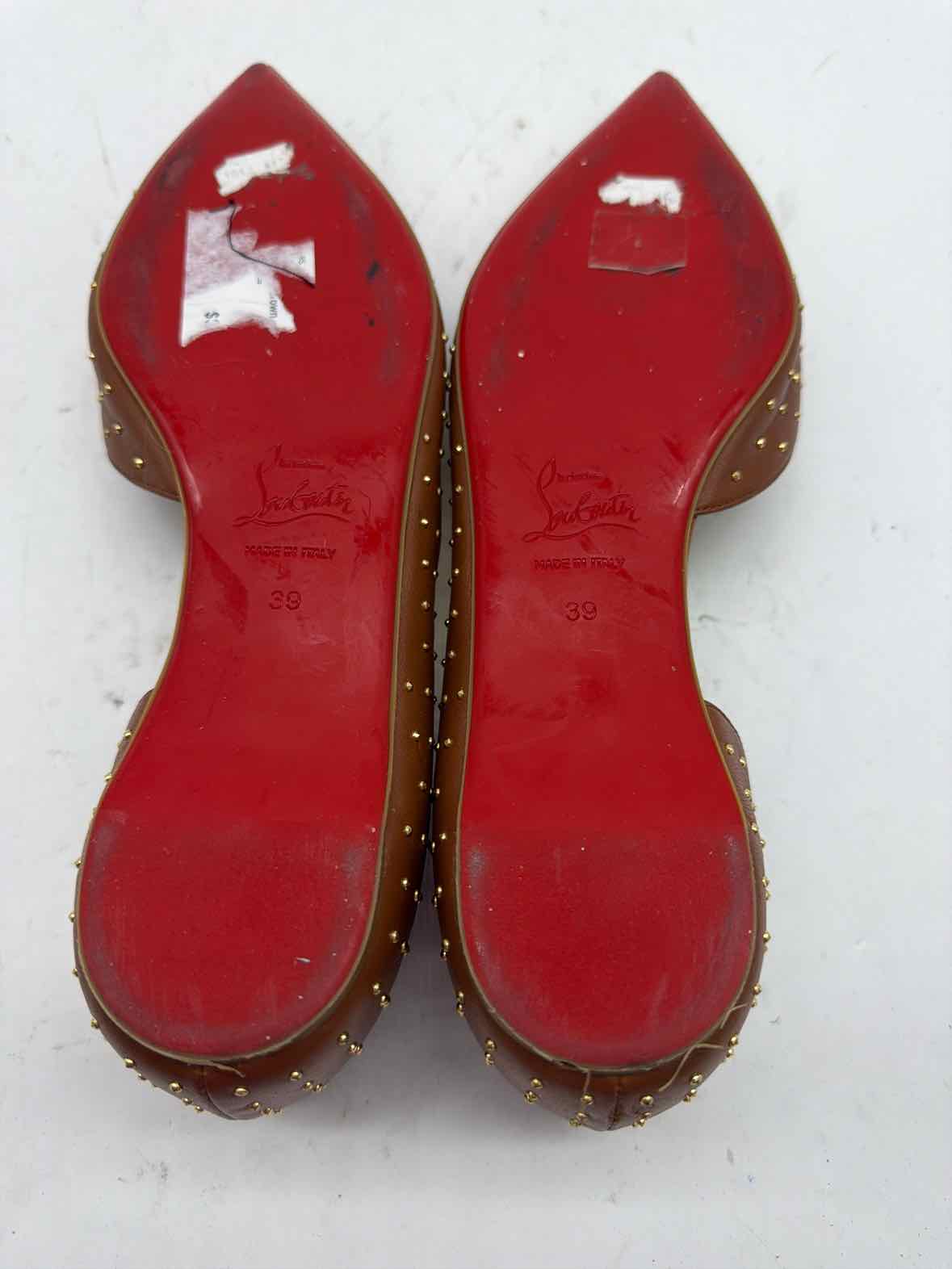 Pre-Owned Christian Louboutin Tan Size 9 D'orsay Flats | True Fashionistas.