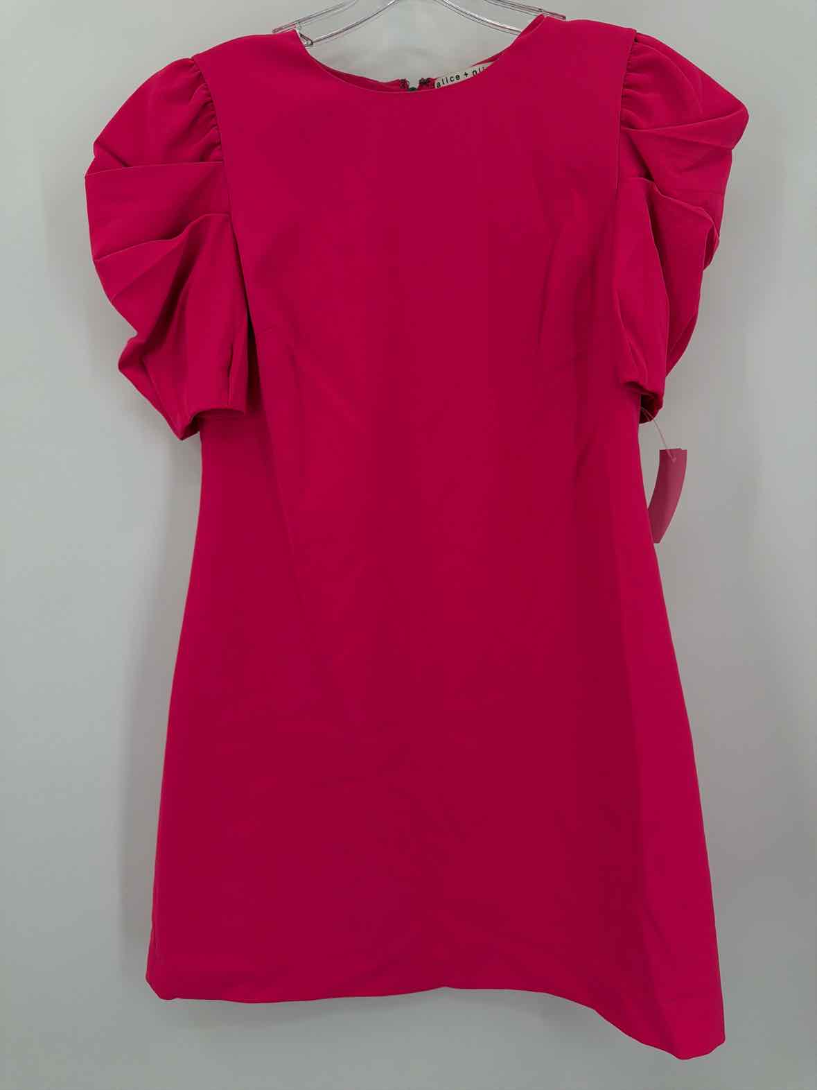 Pre-Owned Alice + Olivia Pink Size 6 Short Short Sleeve Dress | True Fashionistas.