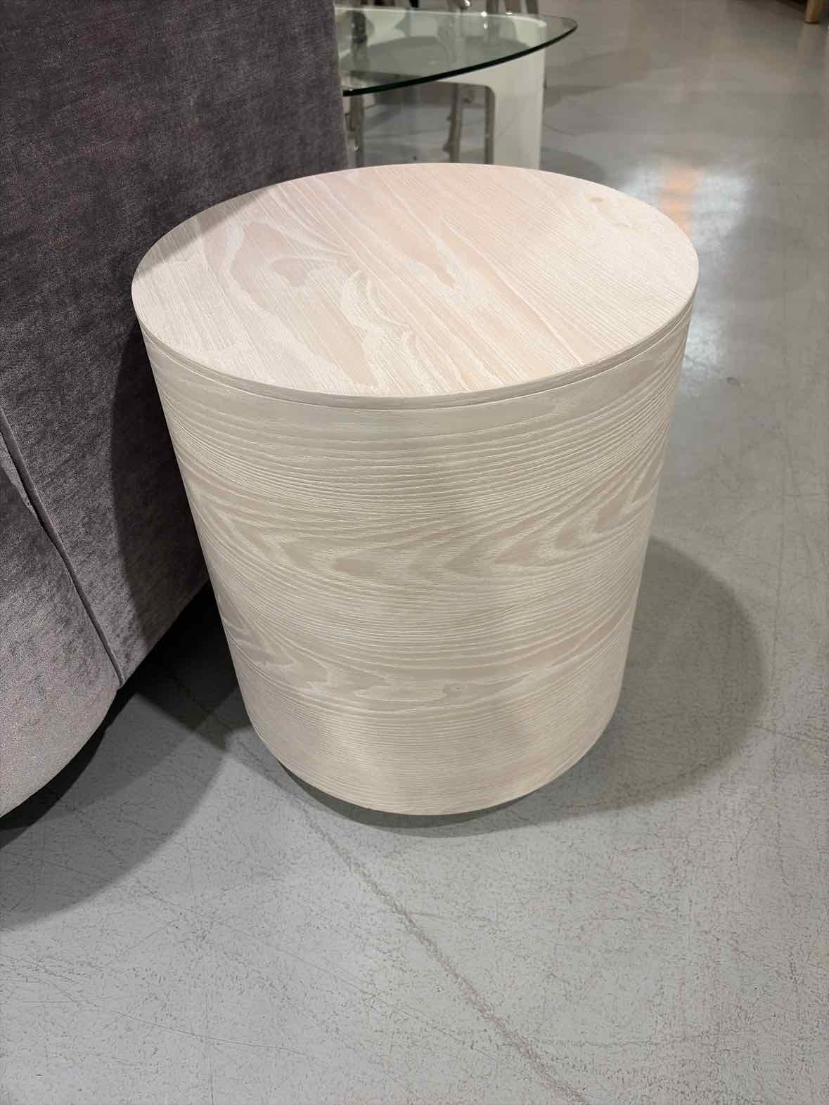 William Sonoma White Wood Living Room Round End Table | True Fashionistas.