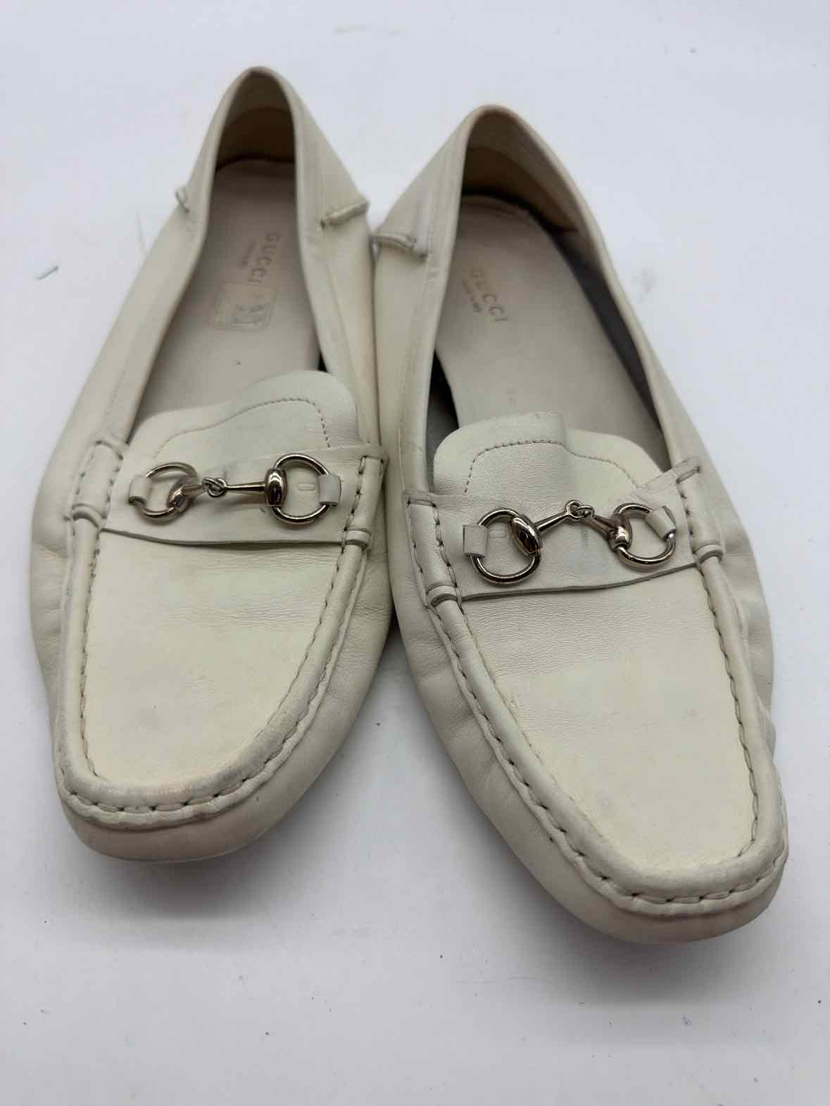Pre-Owned Gucci White Size 39.5 drivers Flats | True Fashionistas.