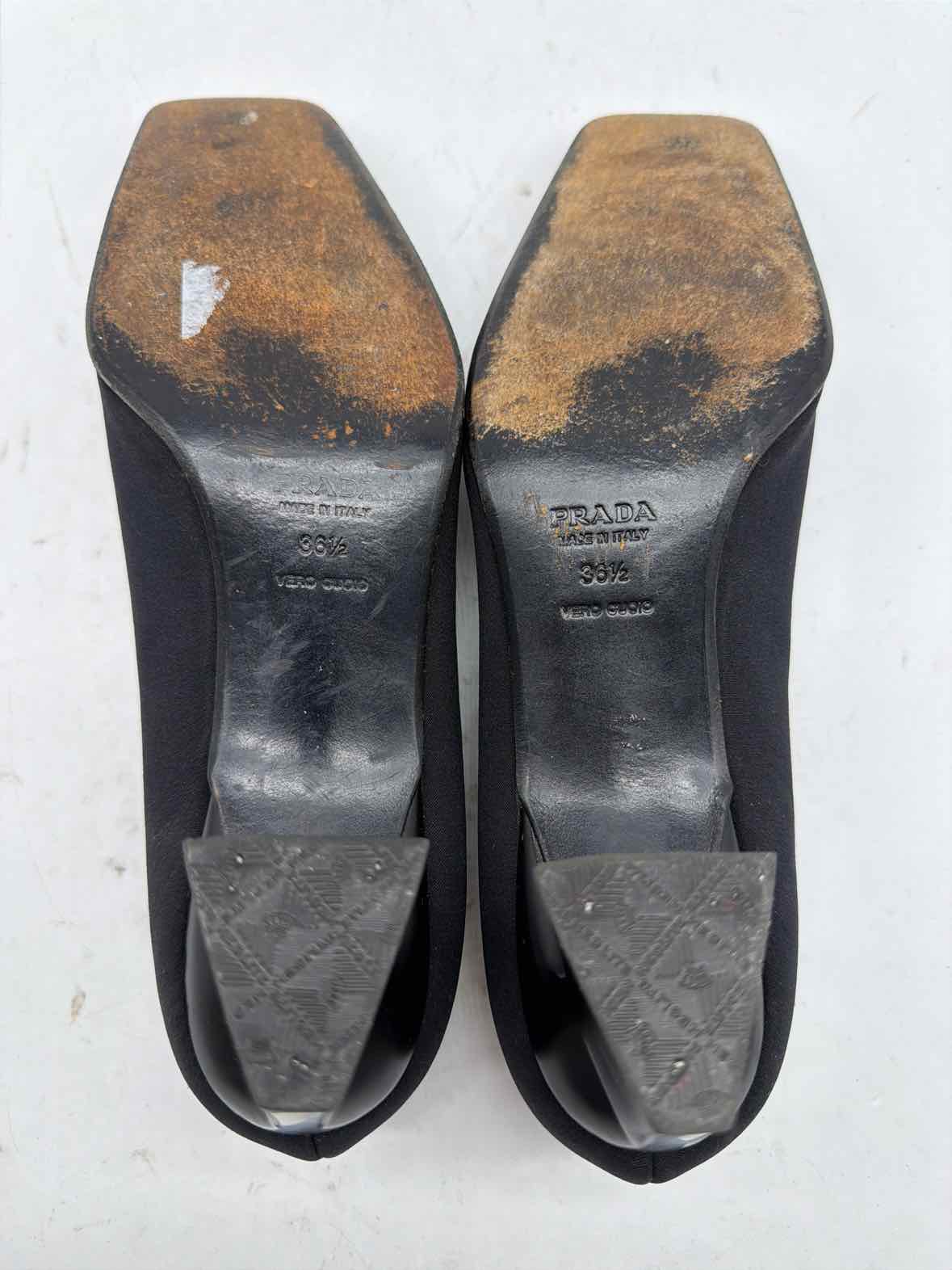 Pre-Owned Prada Black Size 6.5 Pump Heels | True Fashionistas.