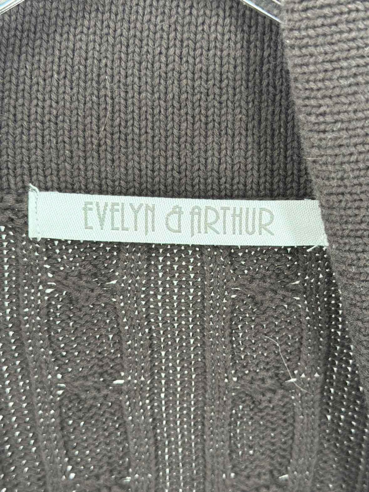 Pre-Owned Evelyn & Arthur Brown Size Small Sweater | True Fashionistas.