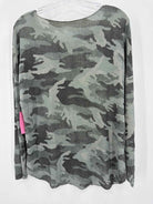 Pre-Owned Made In Italy Green Size One Size Camo Sweater | True Fashionistas.