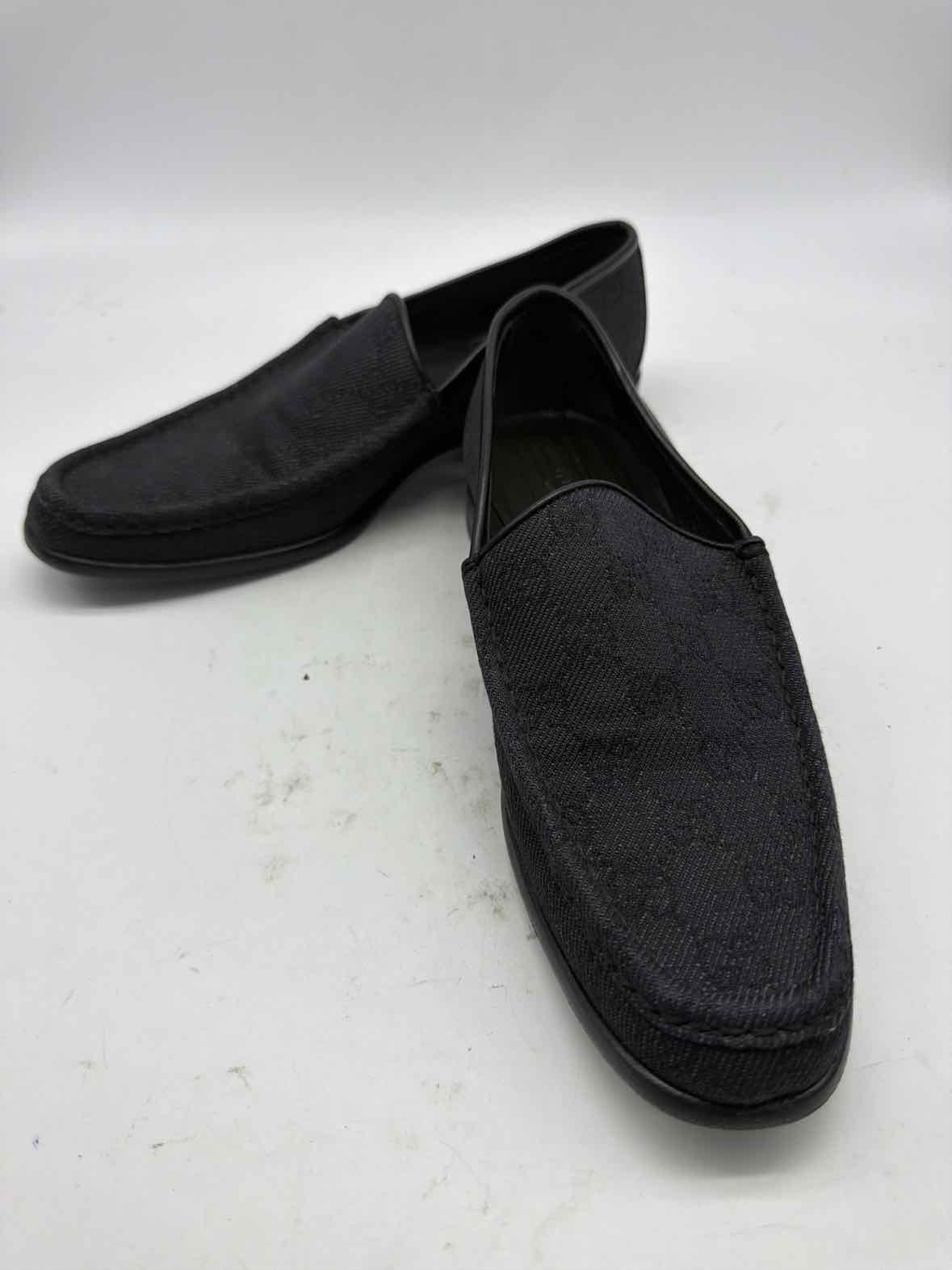 Pre-Owned Gucci Navy Size 8 Slip On Flats | True Fashionistas.