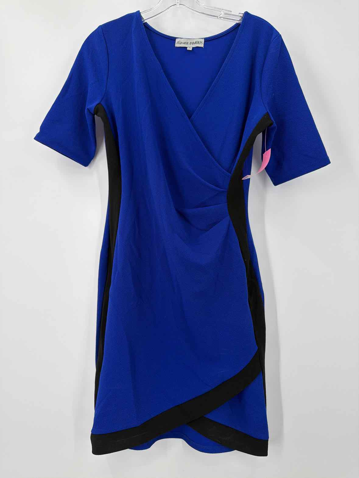 Pre-Owned Almost Famous Blue Size Large Short Short Sleeve Dress | True Fashionistas.