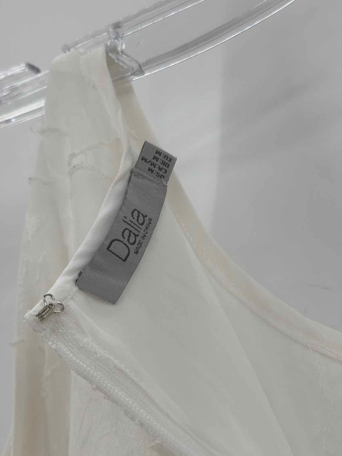 Pre-Owned Dalia White Size Medium Tank Top | True Fashionistas.