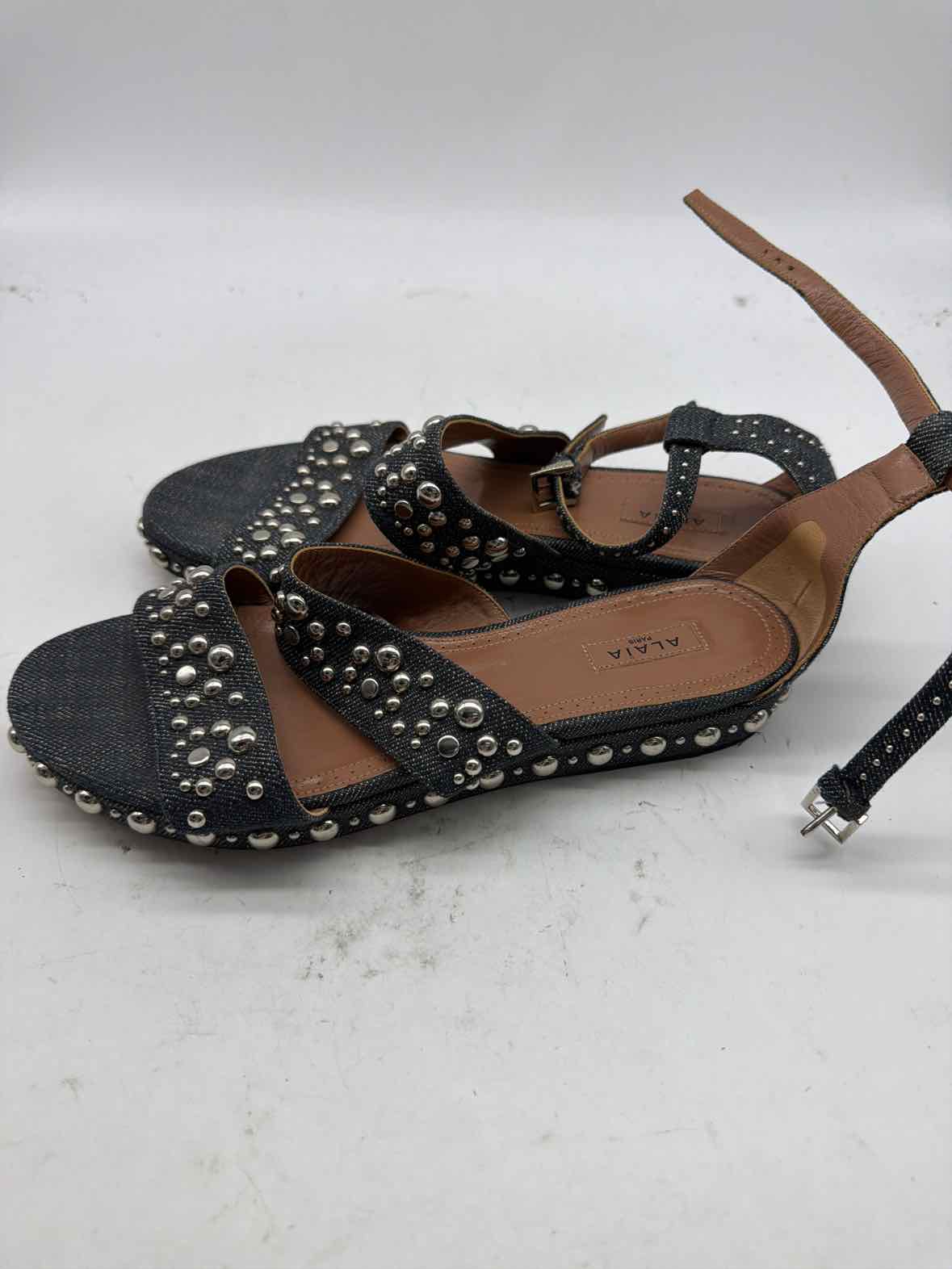 Pre-Owned Alaia Blue Size 7 Strappy Sandals | True Fashionistas.