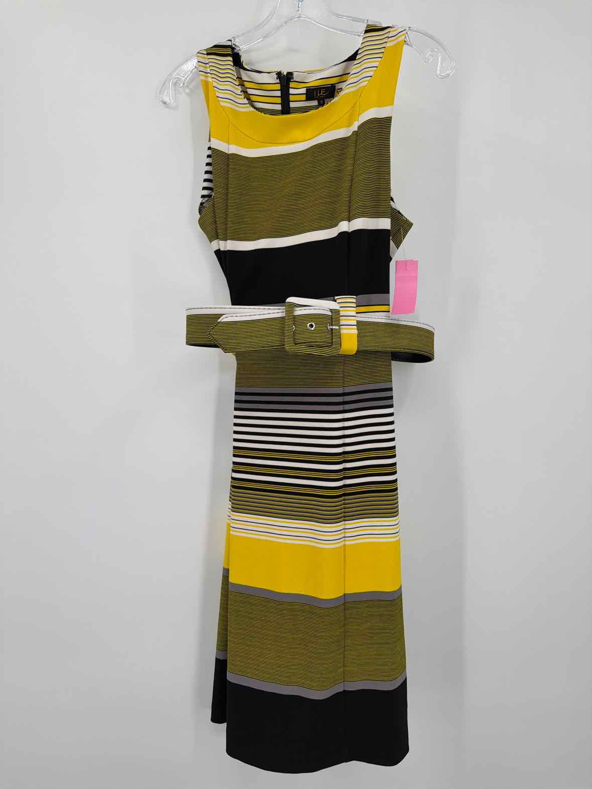 Pre-Owned ILE Yellow Size 10 Short Sleeveless Dress | True Fashionistas.