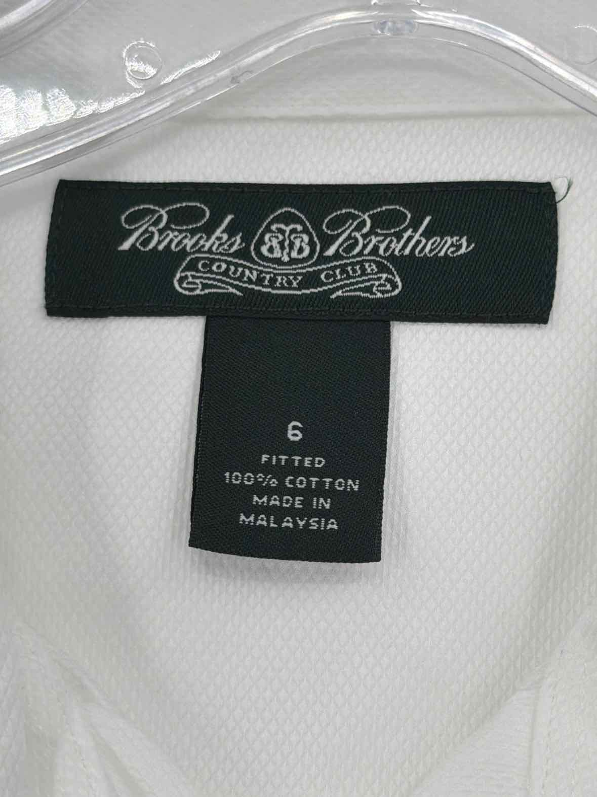 Pre-Owned Brooks Brothers White Size 6 Button Down | True Fashionistas.