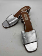 Pre-Owned Valentino Silver Size 9 Mule Heels | True Fashionistas.