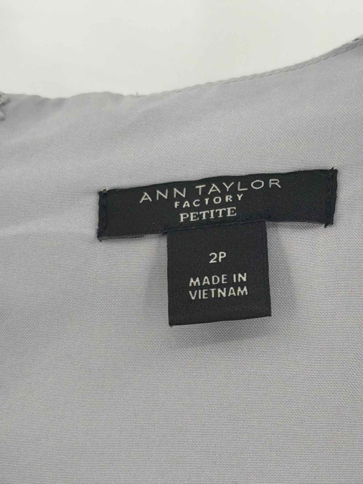 Pre-Owned Ann Taylor Grey Size 2 Short Sleeveless Dress | True Fashionistas.