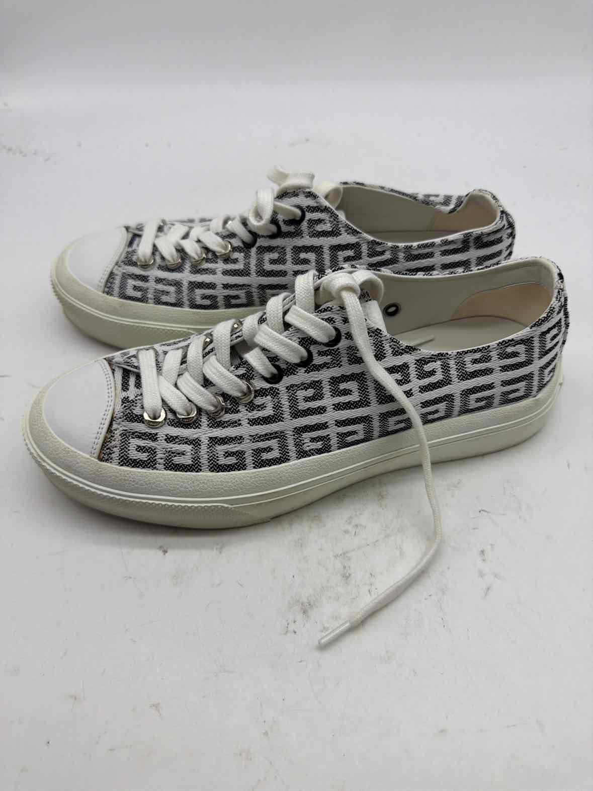 Pre-Owned Givenchy White Size 9.5 Fashion Sneaker Athletic Shoes | True Fashionistas.