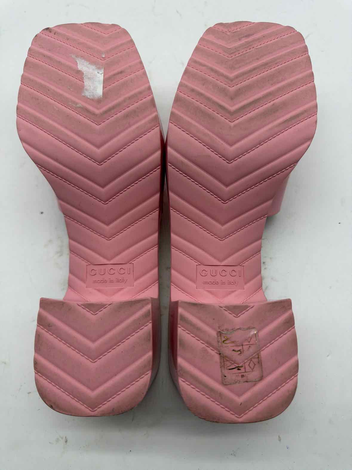 Pre-Owned Gucci Pink Size 6 Jelly Mule Sandals | True Fashionistas.
