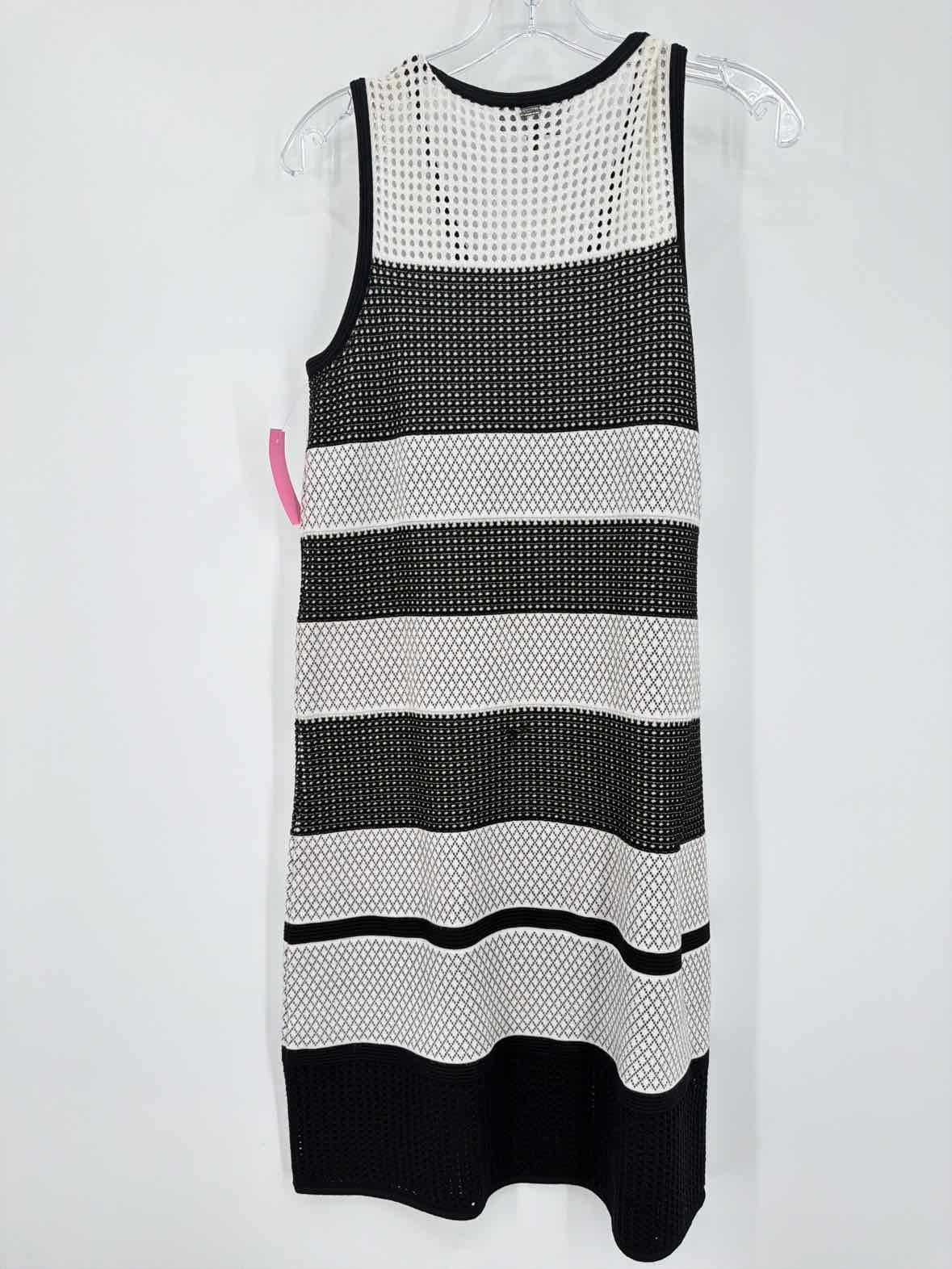 Pre-Owned St John Black Size Small Knit Short Sleeveless Dress | True Fashionistas.