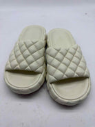 Pre-Owned Bottega Veneta White Size 8 Mule Sandals | True Fashionistas.