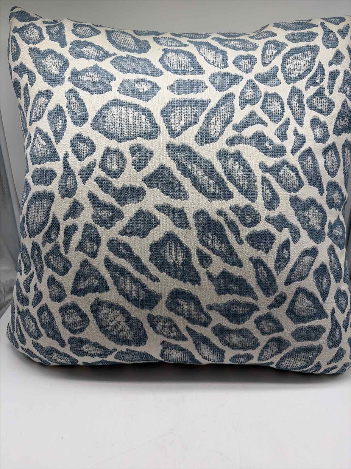 PiuBelle Blue & Ivory Animal Print Pillow | True Fashionistas.