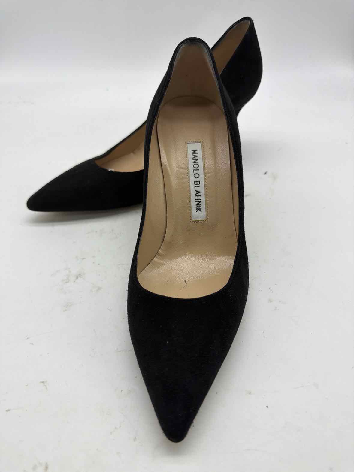 Pre-Owned Manolo Blahnik Black Size 8 Pump Heels | True Fashionistas.