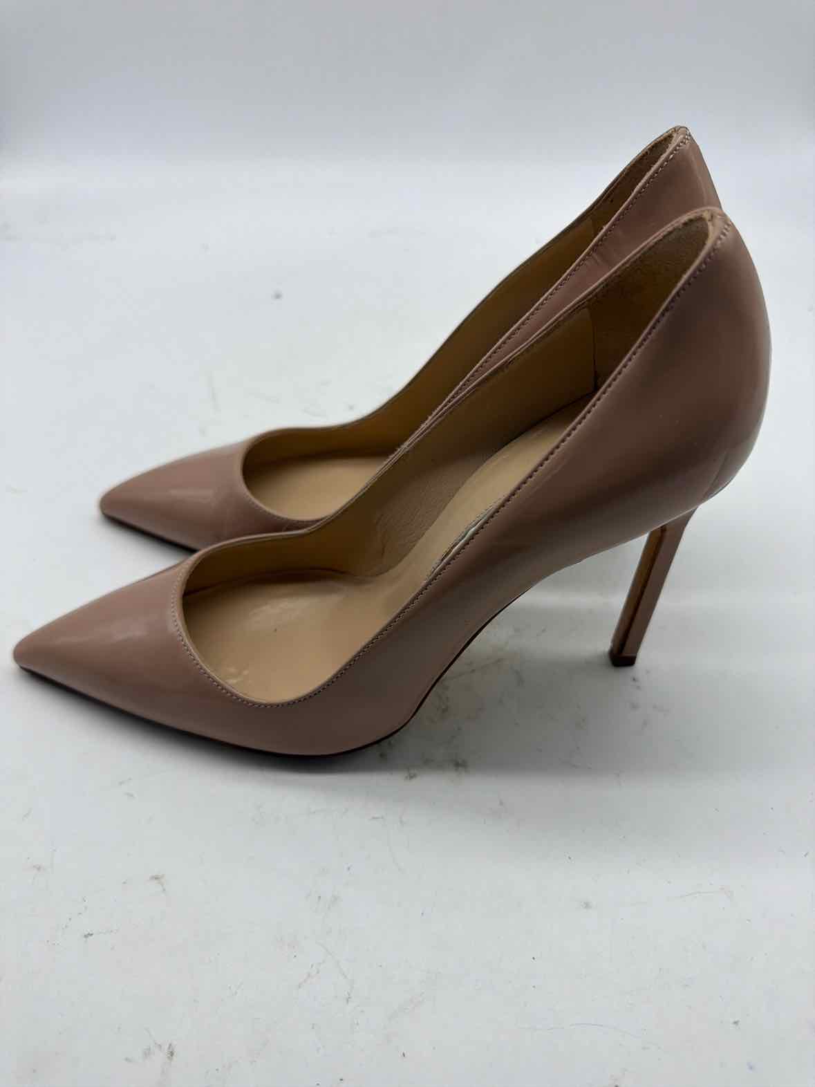 Pre-Owned Manolo Blahnik Tan Size 35.5 Pump Heels | True Fashionistas.