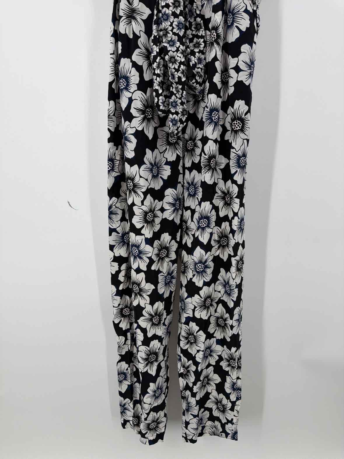 Pre-Owned Kate Spade Black Size Medium Sleeveless Jumpsuit | True Fashionistas.