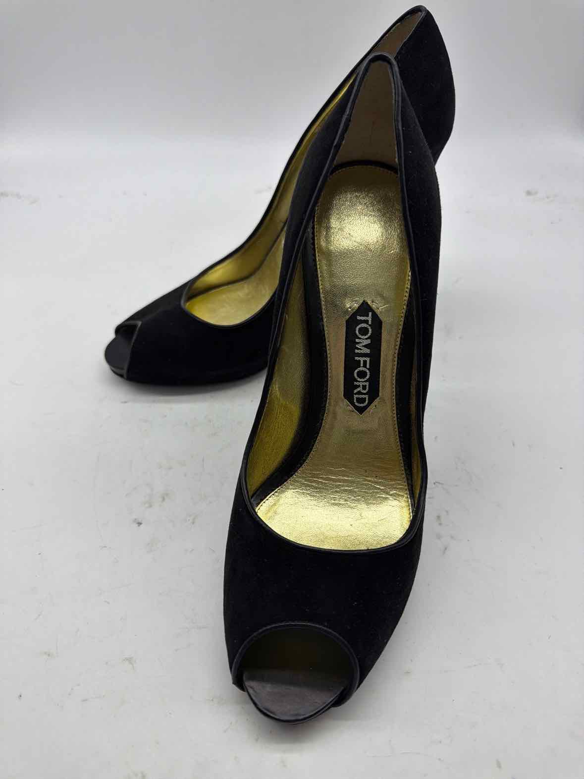 Pre-Owned Tom Ford Black Size 10.5 Peep Toe Heels | True Fashionistas.
