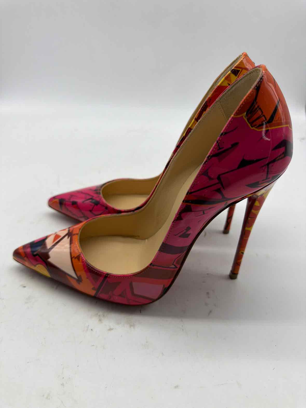 Pre-Owned Christian Louboutin Pink Size 36.5 Stiletto Heels | True Fashionistas.