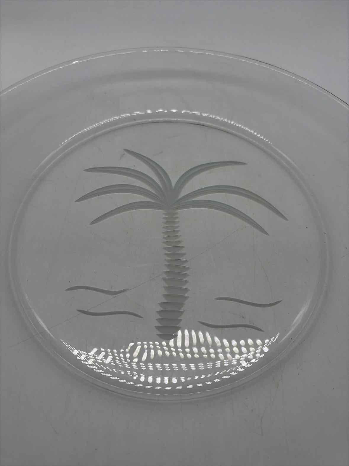 Etched Palm Glass Platter | True Fashionistas.