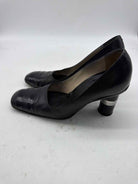Pre-Owned Chanel Black Size 7.5 Pump Heels | True Fashionistas.