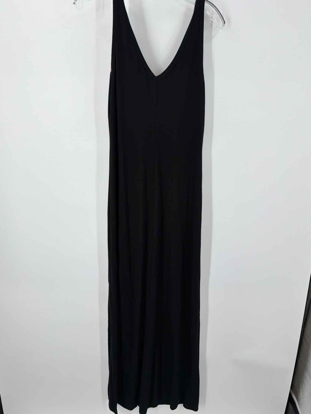 Pre-Owned Karen Kane Black Size Medium Long Sleeveless Dress | True Fashionistas.