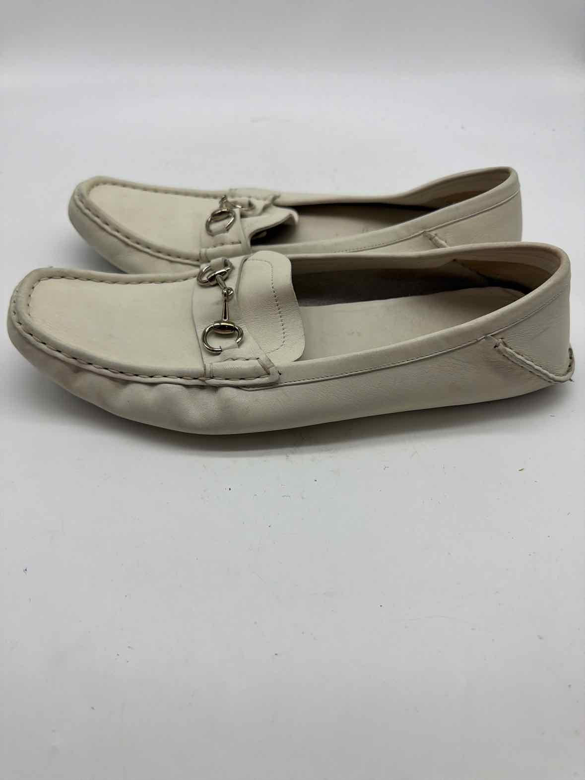 Pre-Owned Gucci White Size 39.5 drivers Flats | True Fashionistas.