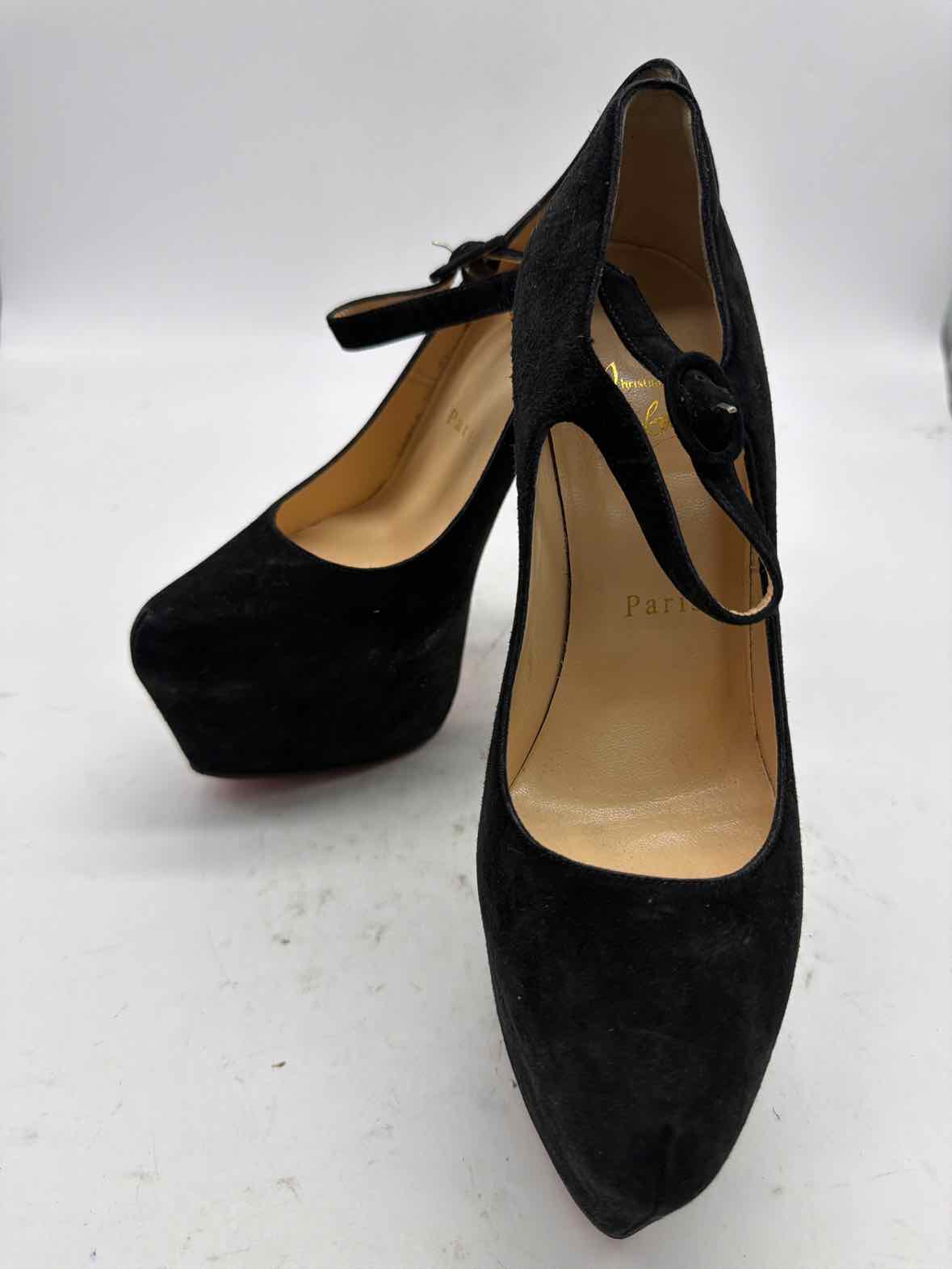 Pre-Owned Christian Louboutin Black Size 7 Stiletto Heels | True Fashionistas.
