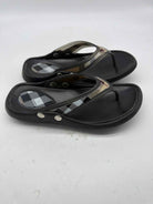 Pre-Owned Burberry Black Size 7 Thong Sandals | True Fashionistas.