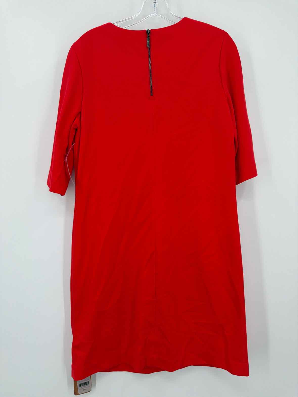 Pre-Owned The Eight Senses Red Size XL Short Short Sleeve Dress | True Fashionistas.