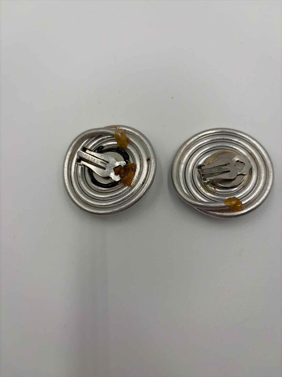 Jeff Lieb Silver clip Stud Earrings | True Fashionistas.